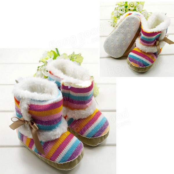 Arc-en-ciel de velours de bambin de filles de bébé chaussures de bottes uniques douces