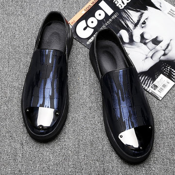 Décontracté couleur match crocodile patin glisser sur chaussures plates pour hommes