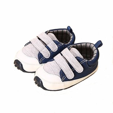 Nouveau-né, bébé, garcon, respirant, doux, unique, premier, marche, sports, chaussures