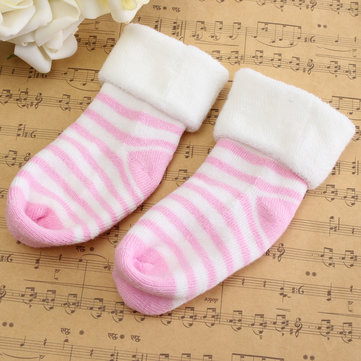 Bébé enfants enfant belles sockes chaudes automne hiver de coton portant des accessoires